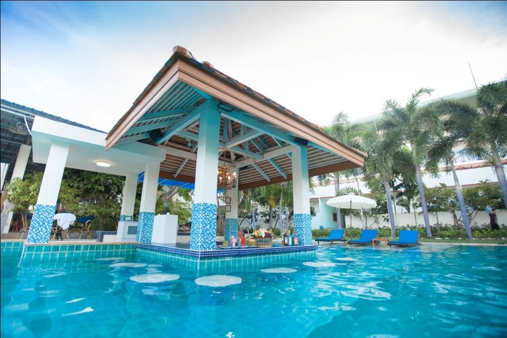 BLUE BEACH GRAND RESORT AND SPA - 20