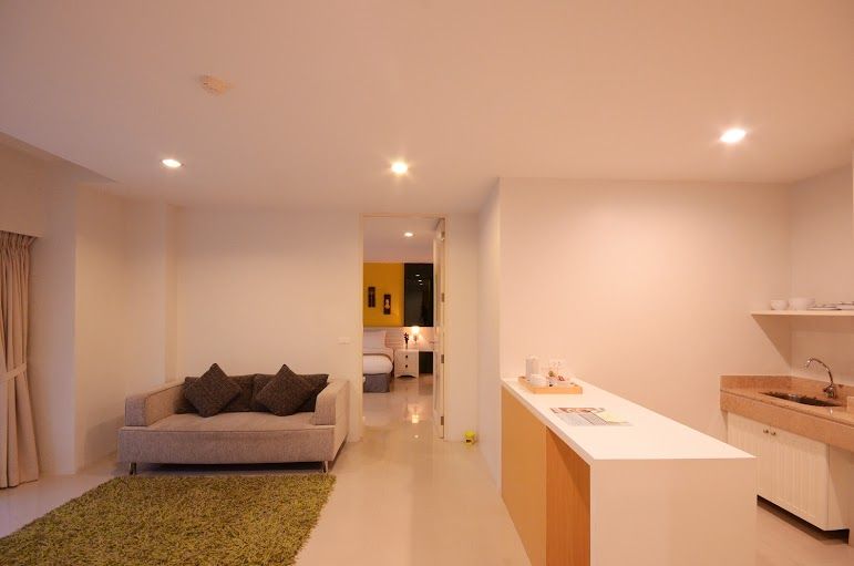 THE LANTERN RESORT PATONG - 38