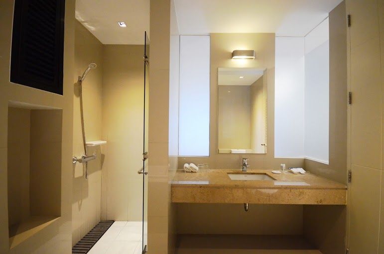 THE LANTERN RESORT PATONG - 33