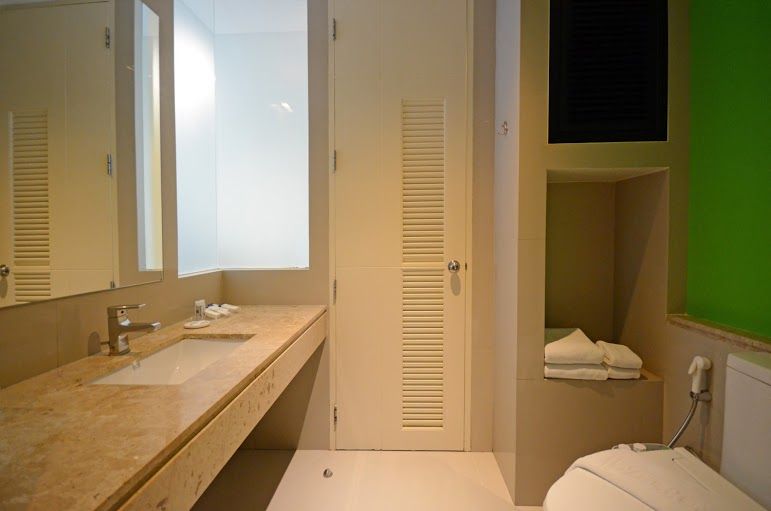 THE LANTERN RESORT PATONG - 25