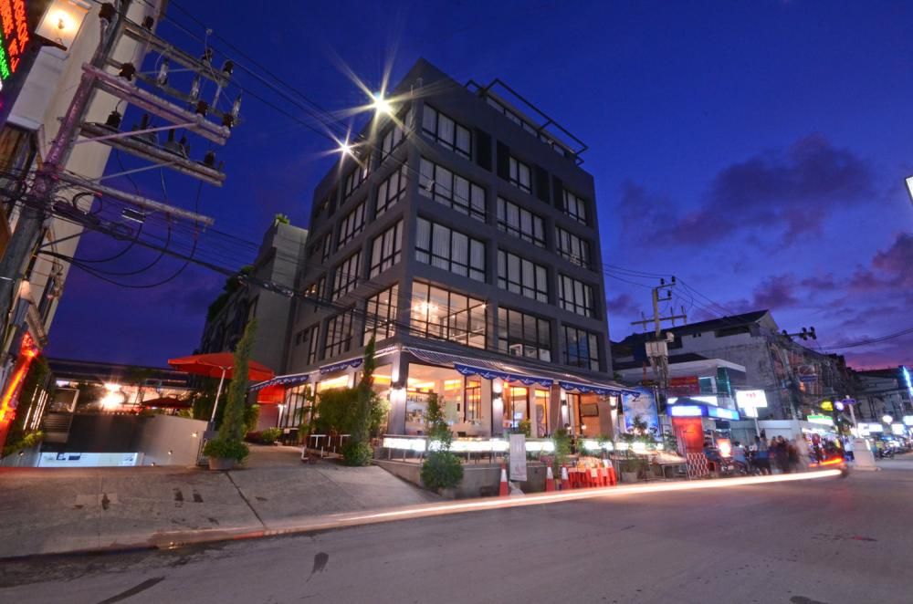 THE LANTERN RESORT PATONG - 1