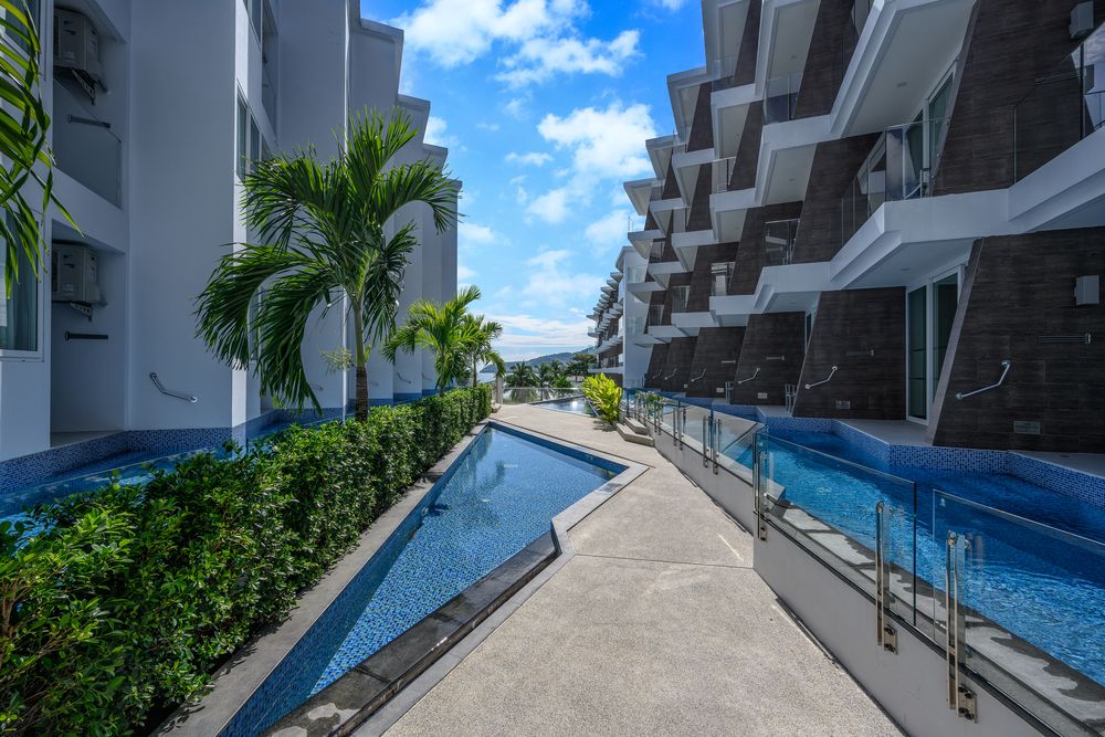 THE BEACHFRONT HOTEL PHUKET - 38