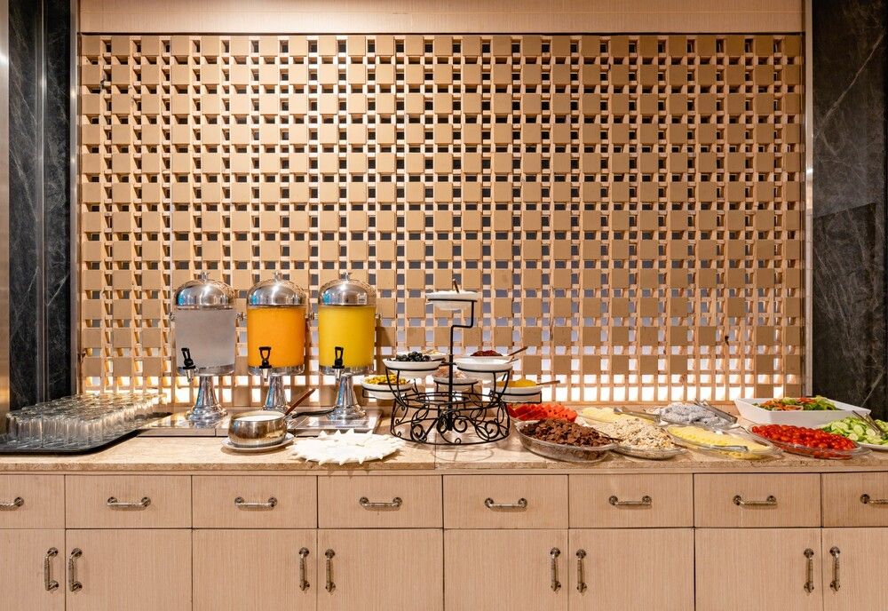 CLARIAN HOTEL BEACH PATONG - 32