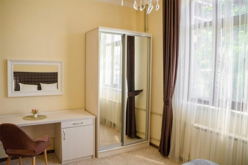 FAMILY HOLIDAY HOTEL, гостевой дом - 36