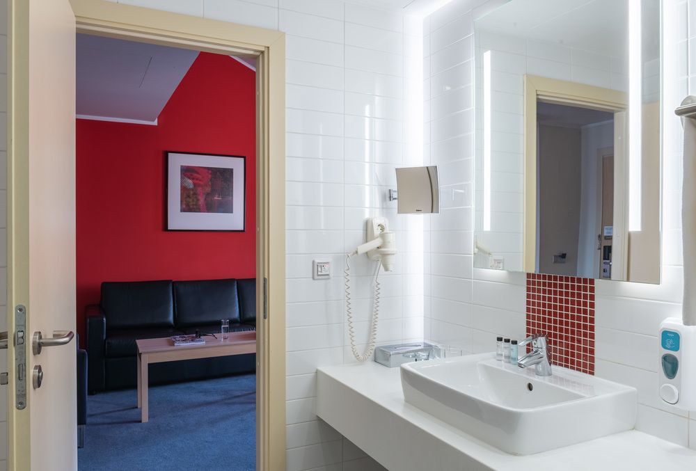 COSMOS SOCHI HOTEL (бывш. PARK INN BY RADISSON SOCHI CITY CENTRE), отель - 67