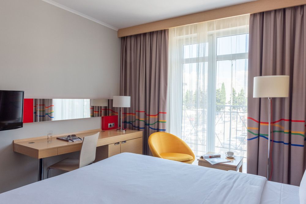COSMOS SOCHI HOTEL (бывш. PARK INN BY RADISSON SOCHI CITY CENTRE), отель - 52