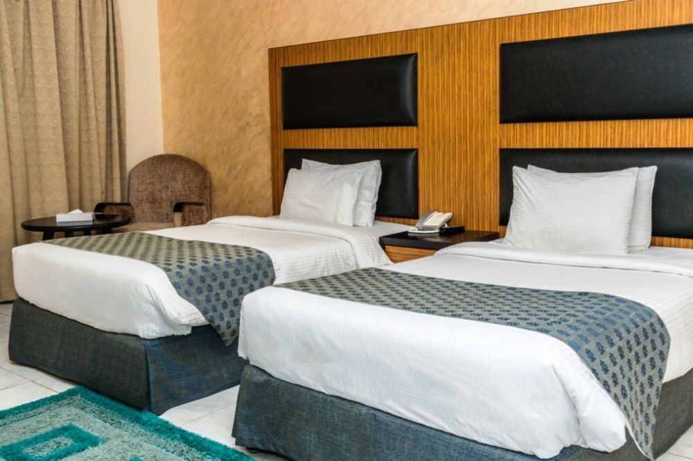 FLAMINGO BEACH RESORT - 8