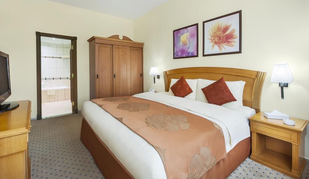 GOLDEN TULIP -SHARJAH - 17