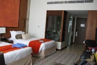 YAS PLAZA MARINA (ex. YAS ISLAND ROTANA) - 70