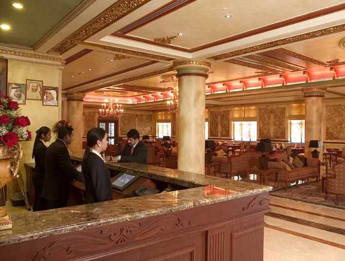 ROYAL ASCOT HOTEL - 10