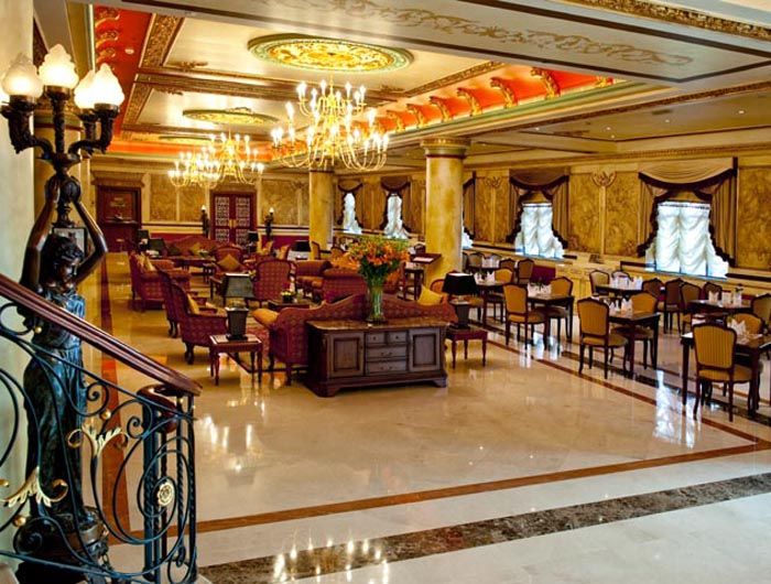 ROYAL ASCOT HOTEL - 12