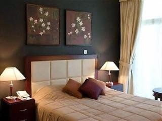 ROYAL ASCOT HOTEL - 4