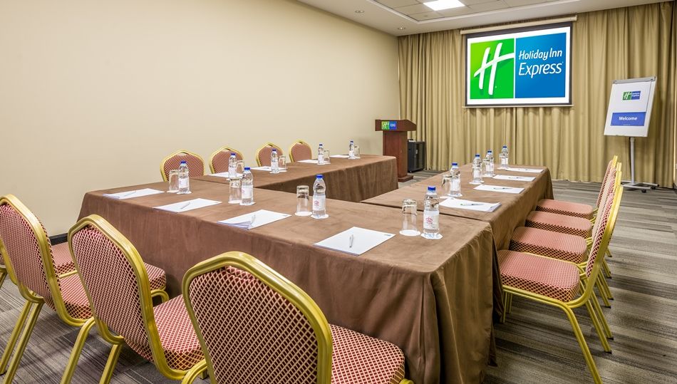 HOLIDAY INN EXPRESS, DUBAI JUMEIRAH - 6