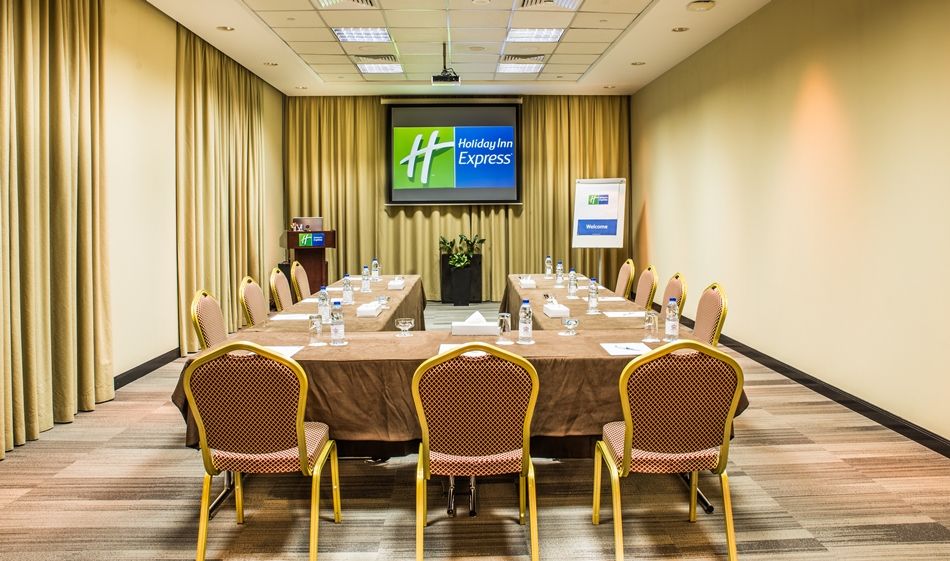 HOLIDAY INN EXPRESS, DUBAI JUMEIRAH - 7