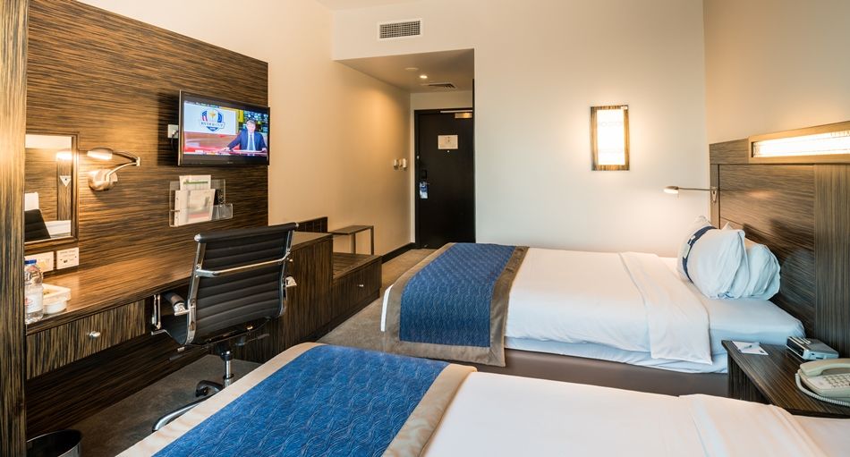 HOLIDAY INN EXPRESS, DUBAI JUMEIRAH - 11