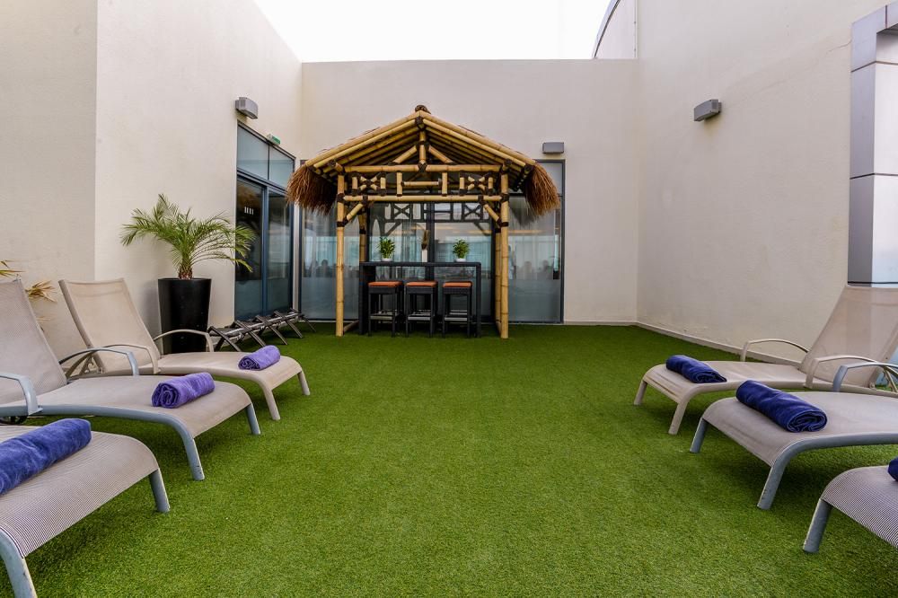 FIRST CENTRAL HOTEL SUITES - 7