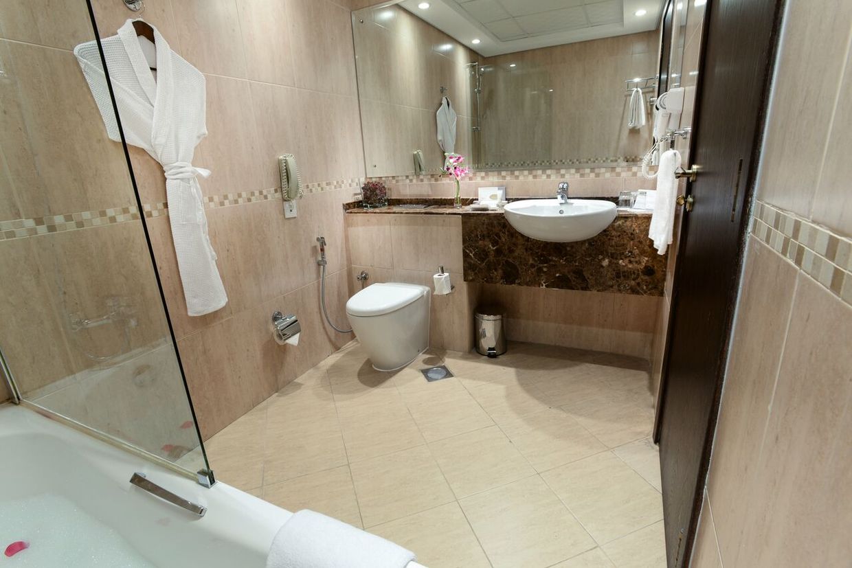 FIRST CENTRAL HOTEL SUITES - 43