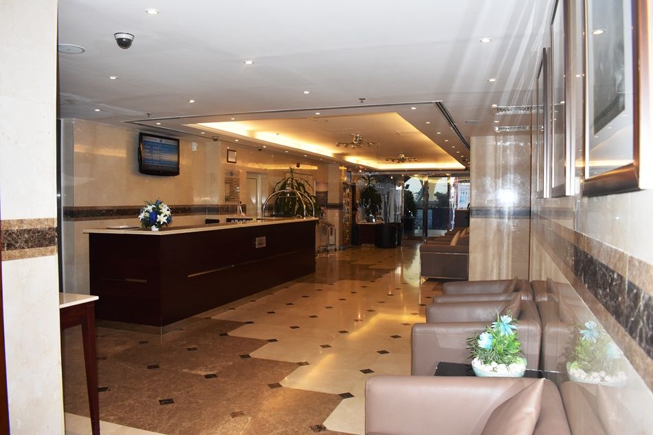 PEARL MARINA HOTEL APARTMENTS - 9