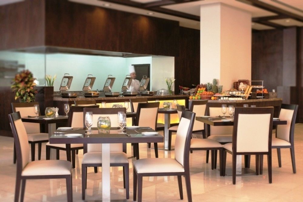 MOVENPICK HOTEL AL MAMZAR - 9