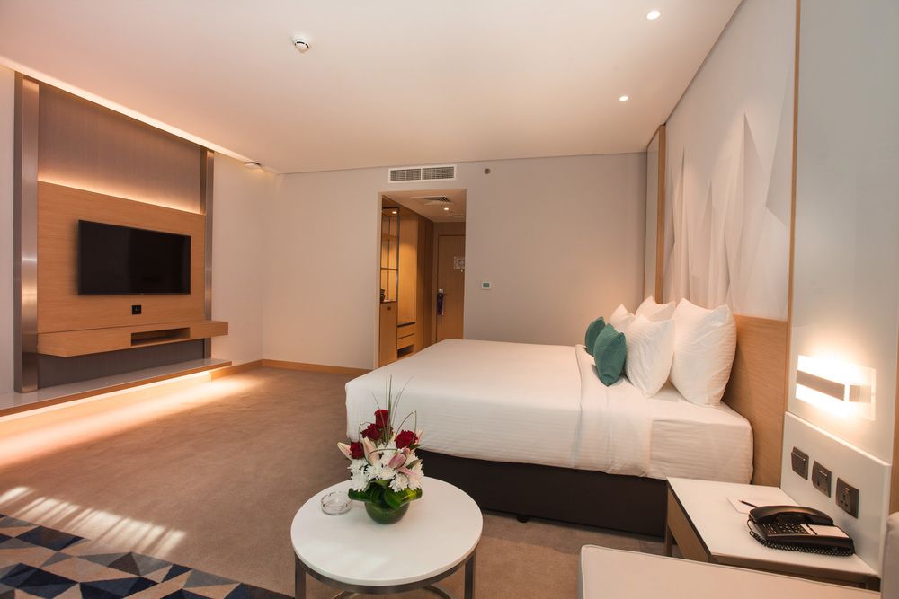 FLORA INN HOTEL (AIRPORT ROAD) - 19