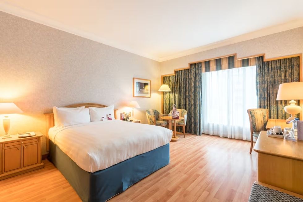 MILLENNIUM DOWNTOWN - 26