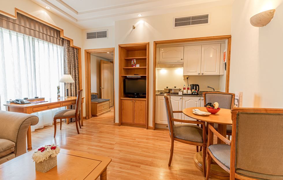 MILLENNIUM DOWNTOWN - 23