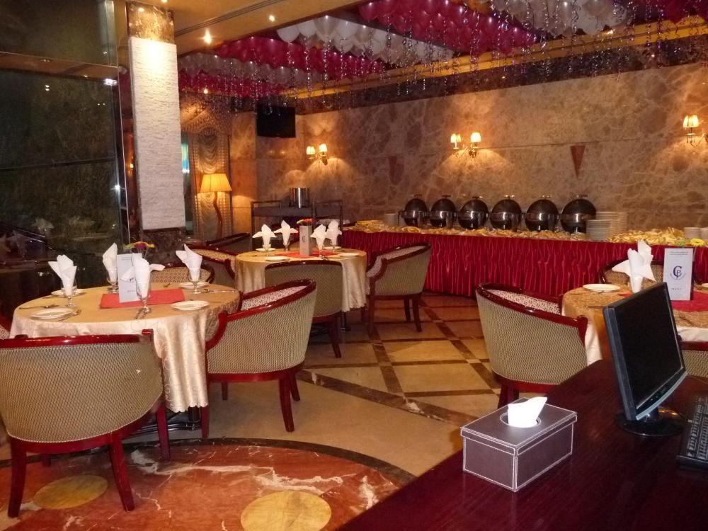 CRYSTAL PLAZA HOTEL  - 8