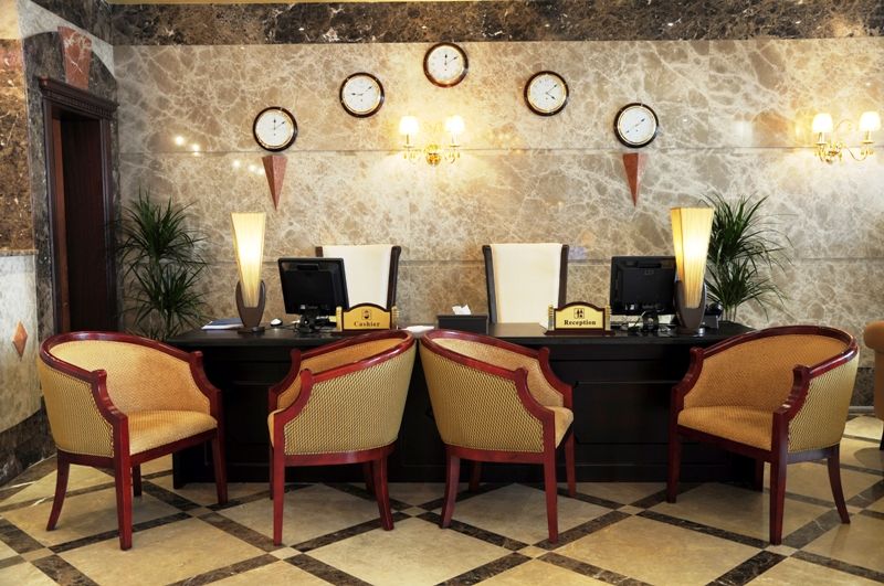 CRYSTAL PLAZA HOTEL  - 11