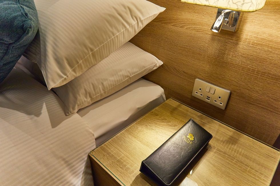 ROSE PLAZA HOTEL - 66