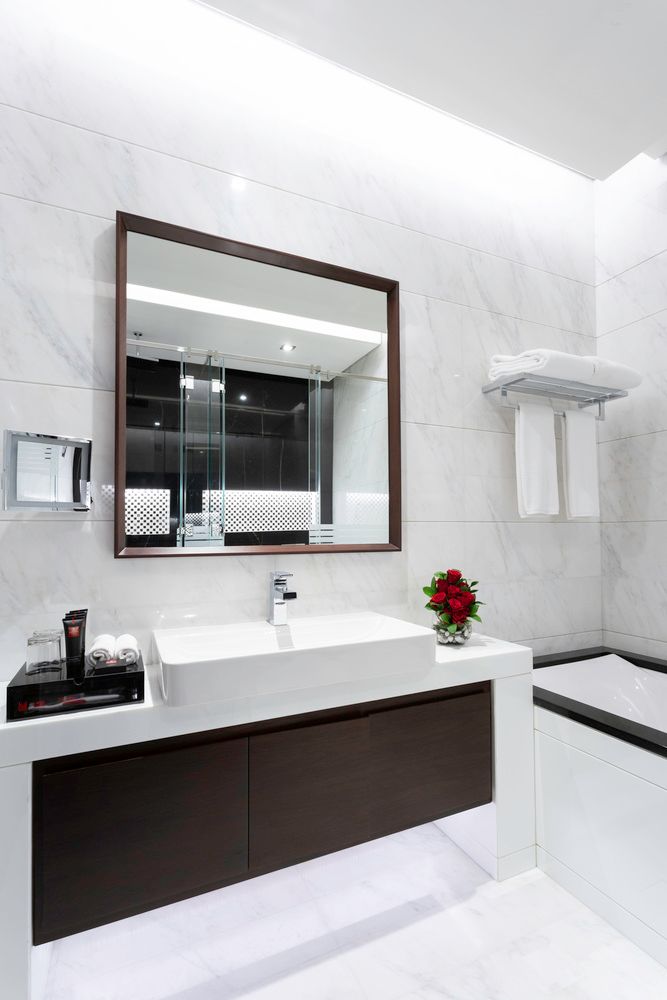 RENAISSANCE BUSINESS BAY (ex. GRAND MILLENNIUM BUSINESS BAY) - 44