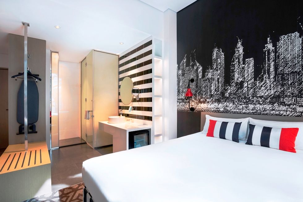 IBIS STYLES DUBAI AIRPORT HOTEL  - 9