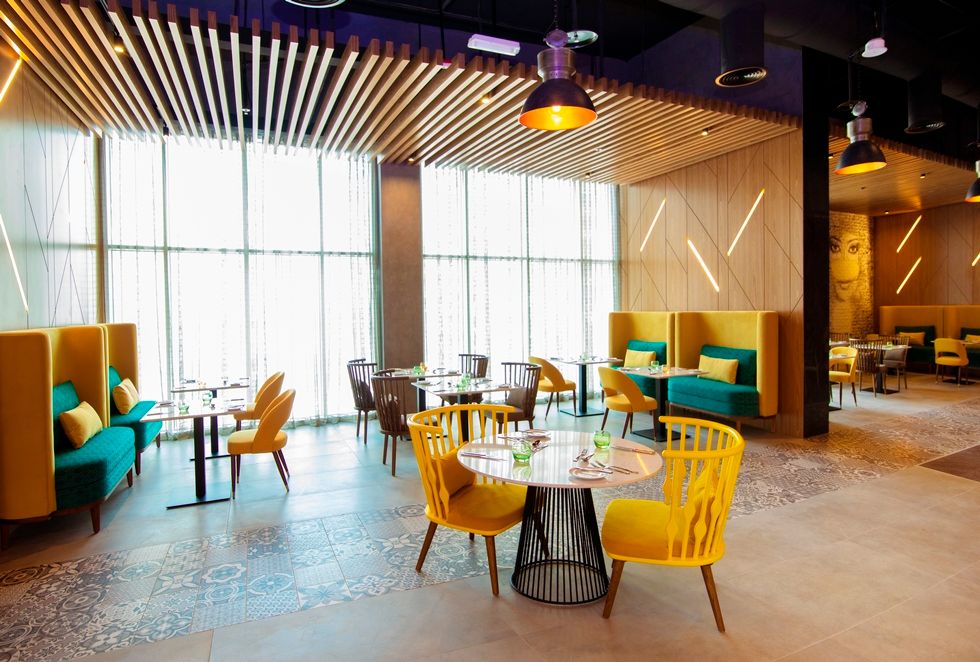 PULLMAN HOTEL SHARJAH - 8