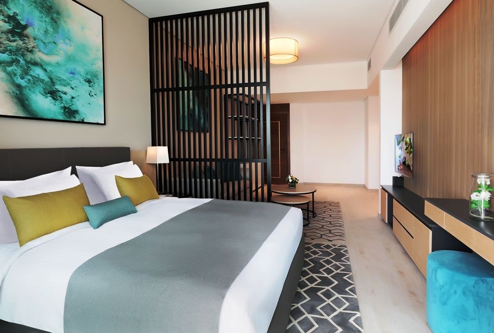 MILLENNIUM EXECUTIVE MONTROSE - 11