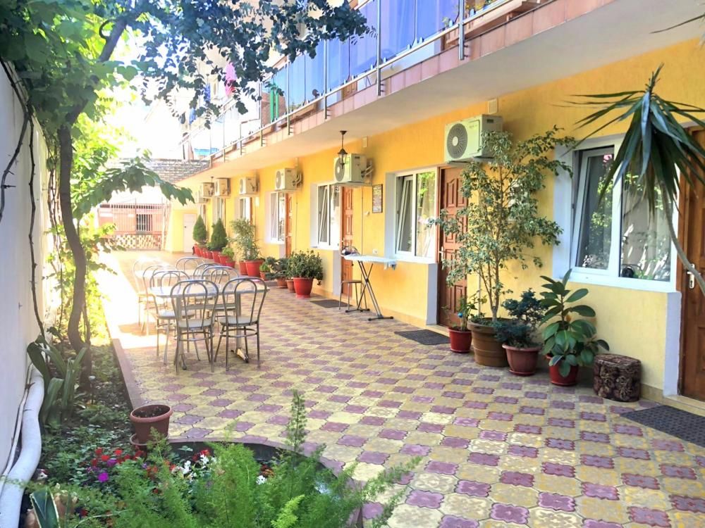 ДЕЛЬФИНЧИК, гостевой дом - 1