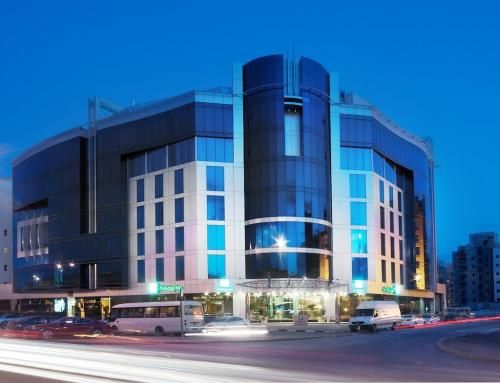 HOLIDAY INN DUBAI AL BARSHA - 14