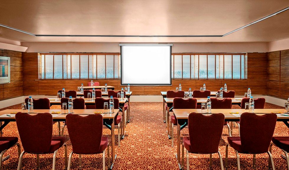 FOUR POINTS BY SHERATON BUR DUBAI - 28