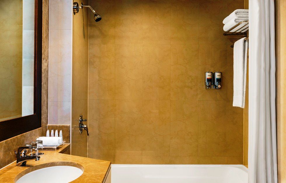 FOUR POINTS BY SHERATON SHEIKH ZAYED RD - 82