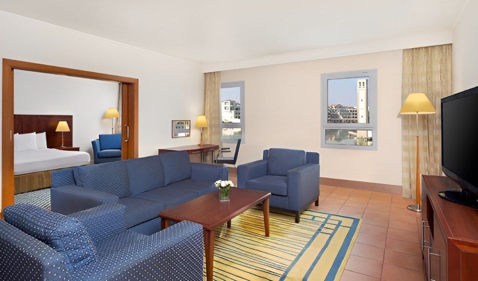 MILLENNIUM LAKEVIEW HOTEL (ex. COPTHORNE LAKEVIEW HOTEL & EXECUTIVE) - 40