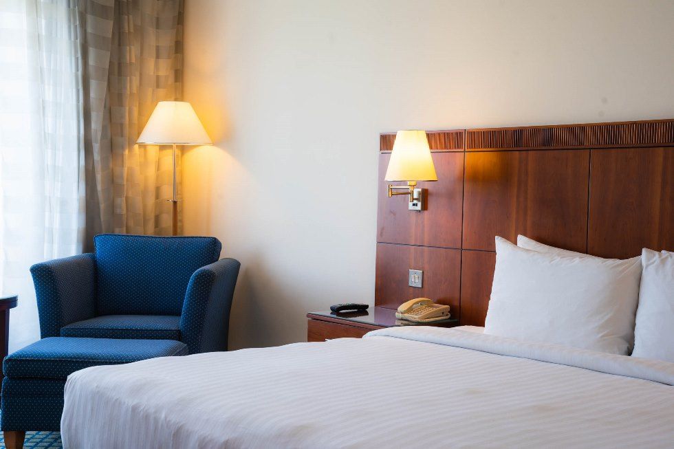 MILLENNIUM LAKEVIEW HOTEL (ex. COPTHORNE LAKEVIEW HOTEL & EXECUTIVE) - 39