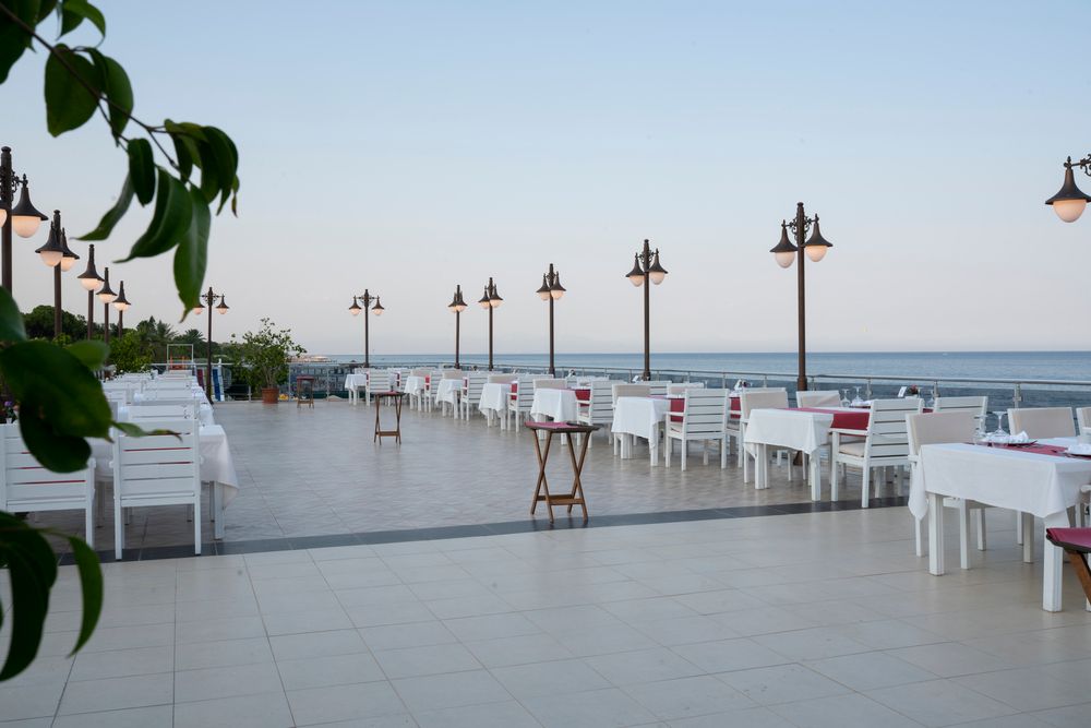 Perre La Mer Hotel - 57