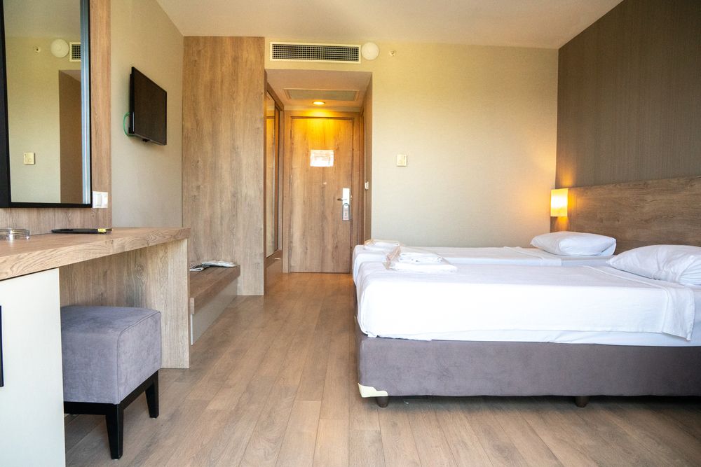 Lucida Beach Hotel - 54