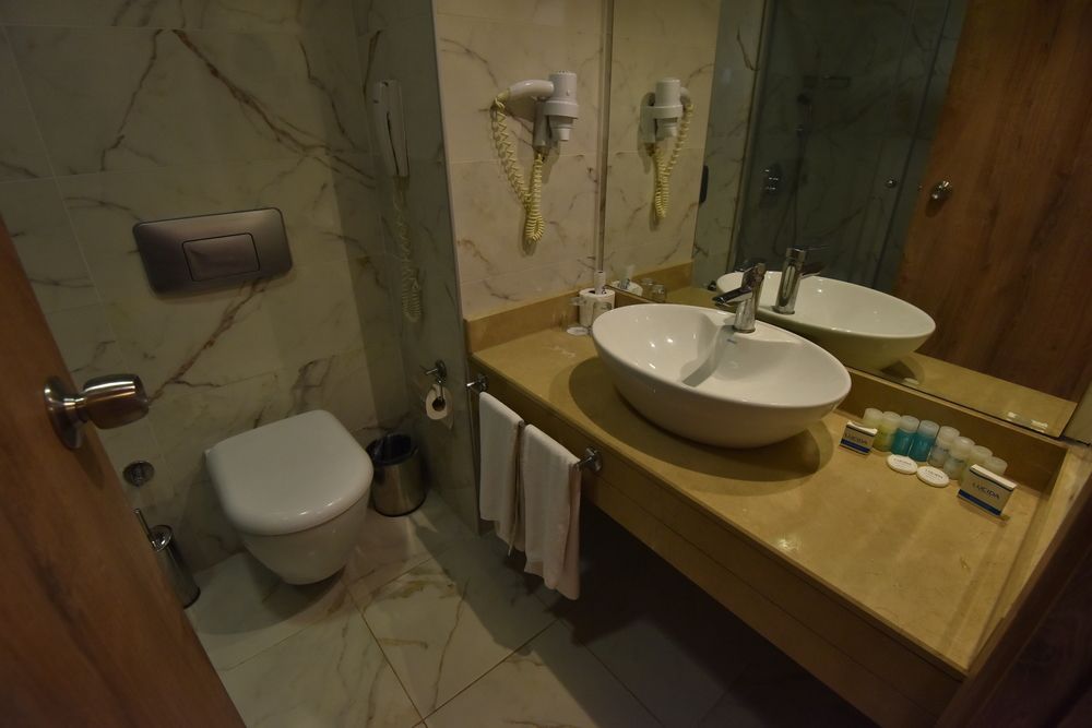 Lucida Beach Hotel - 48