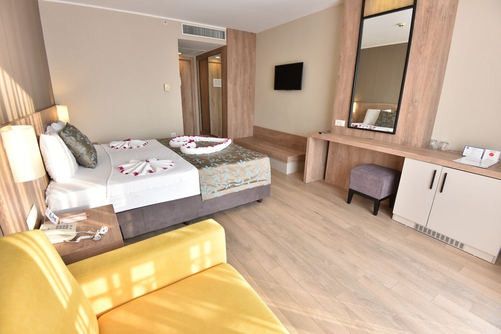 Lucida Beach Hotel - 45