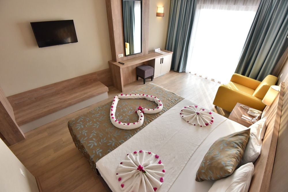 Lucida Beach Hotel - 44