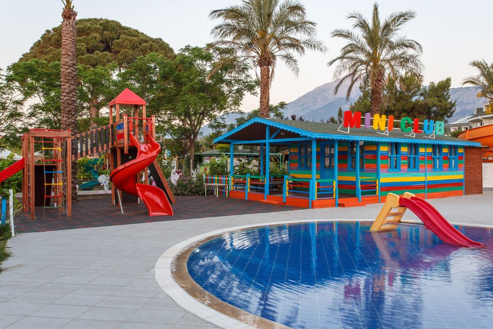 Lucida Beach Hotel - 34