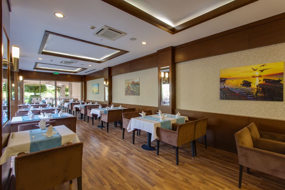 Lucida Beach Hotel - 25