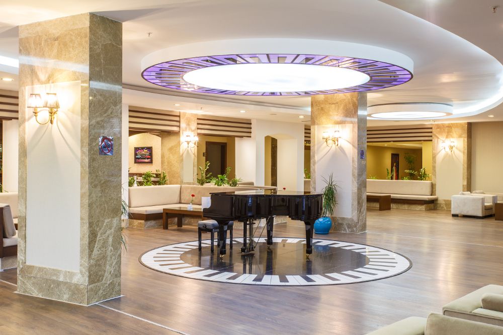 Lucida Beach Hotel - 12