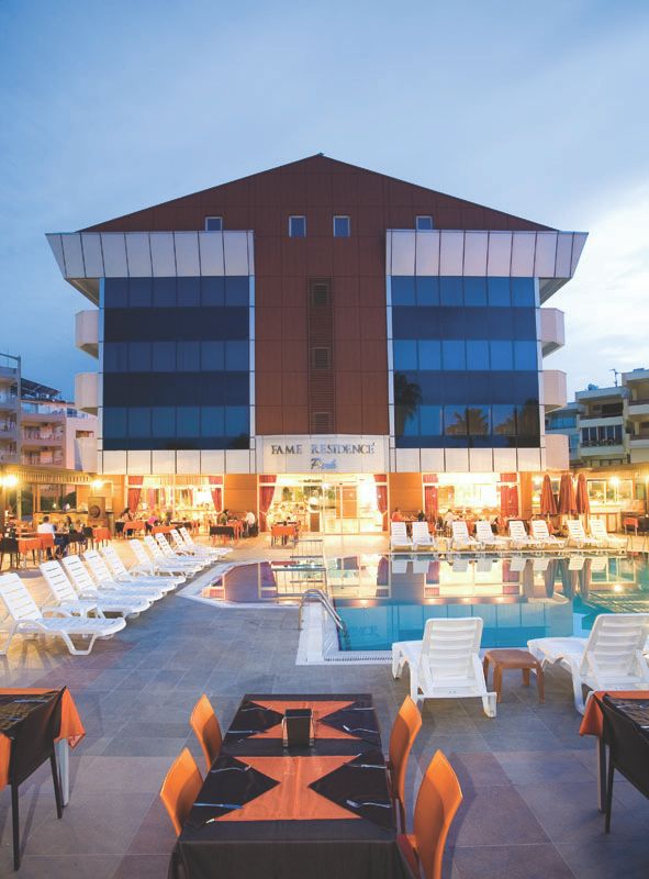 Fame Beach Hotel - 3