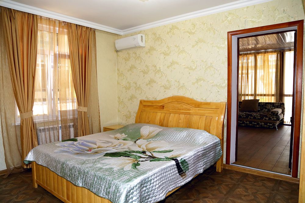 ГАГРА ЛАЗУРНАЯ, гостевой дом - 22