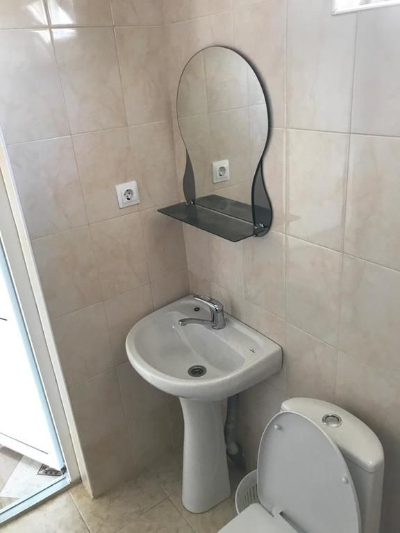 У АРСЕНА, гостевой дом эконом - 15